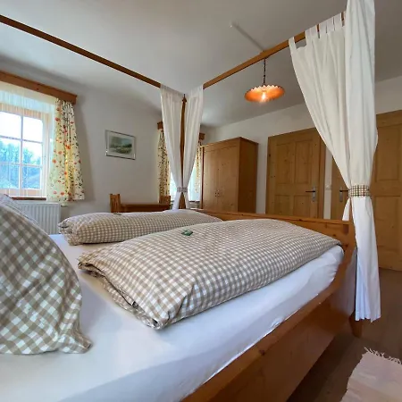 Kuerbishof Gartner Fehring