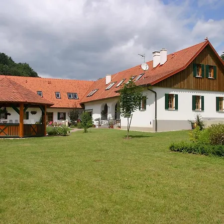 Kuerbishof Gartner Farm stay