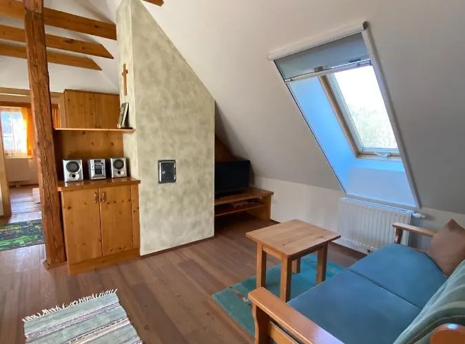 农家乐 Kuerbishof Gartner